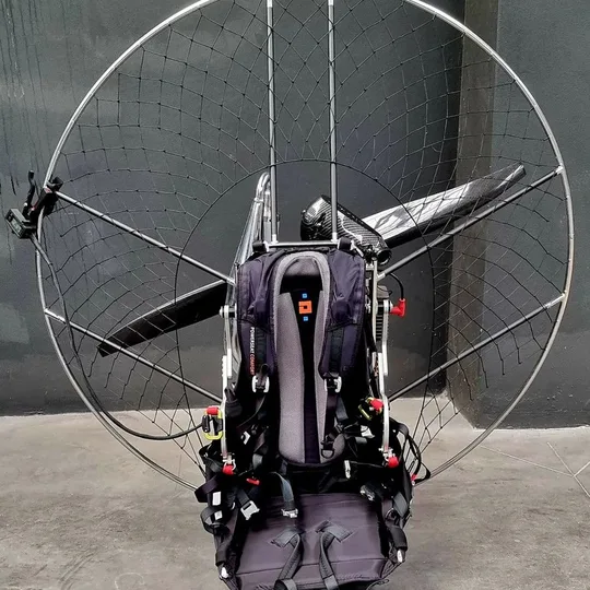 HsCOM foot launch paramotor